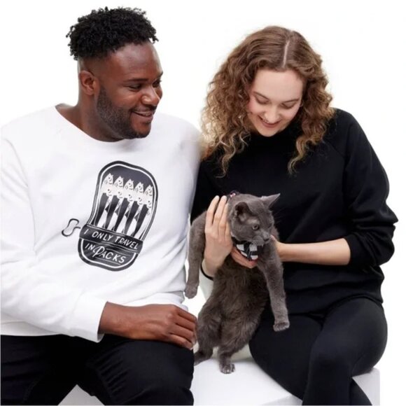 NEW Adult The Cuddle Collab “I only travel in packs” Sardine Sweatshirt White M - Picture 4 of 11